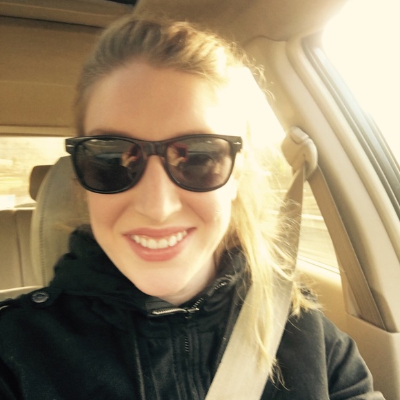 Meet your Posher, Toria - Picture 1 of 1